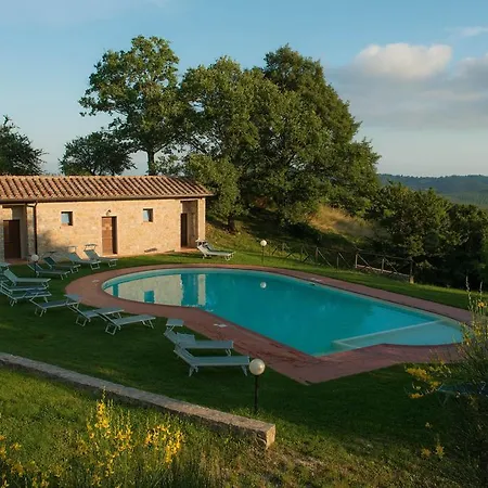 Panoramic Cottage With Shared Pool Roccalbegna