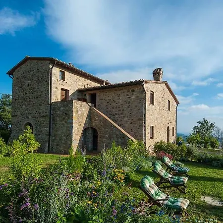 Panoramic Cottage With Shared Pool Holiday home